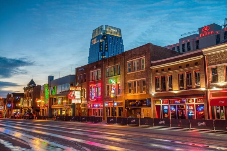 Where to Stay in Nashville: 2025 Guide to the Best Neighborhoods & Hotels