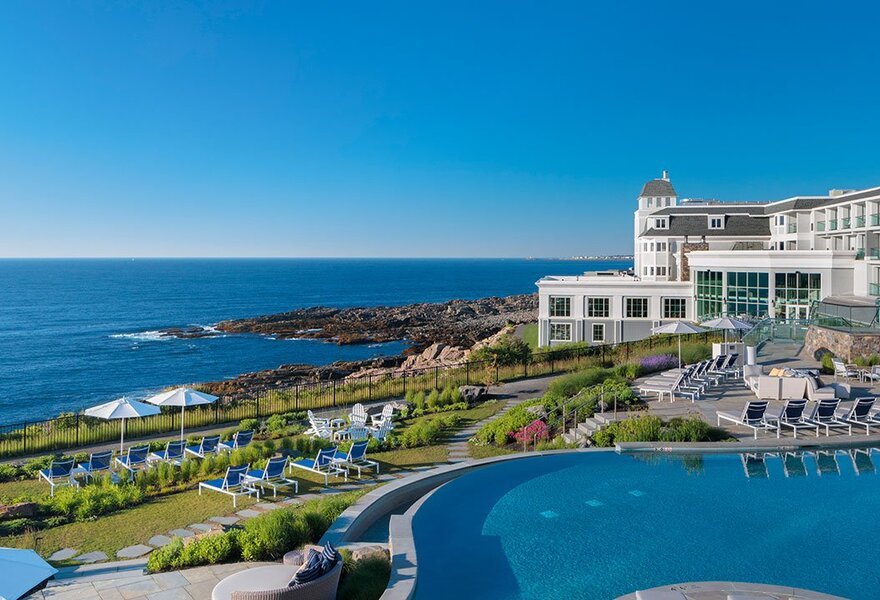 beachfront hotels in maine​